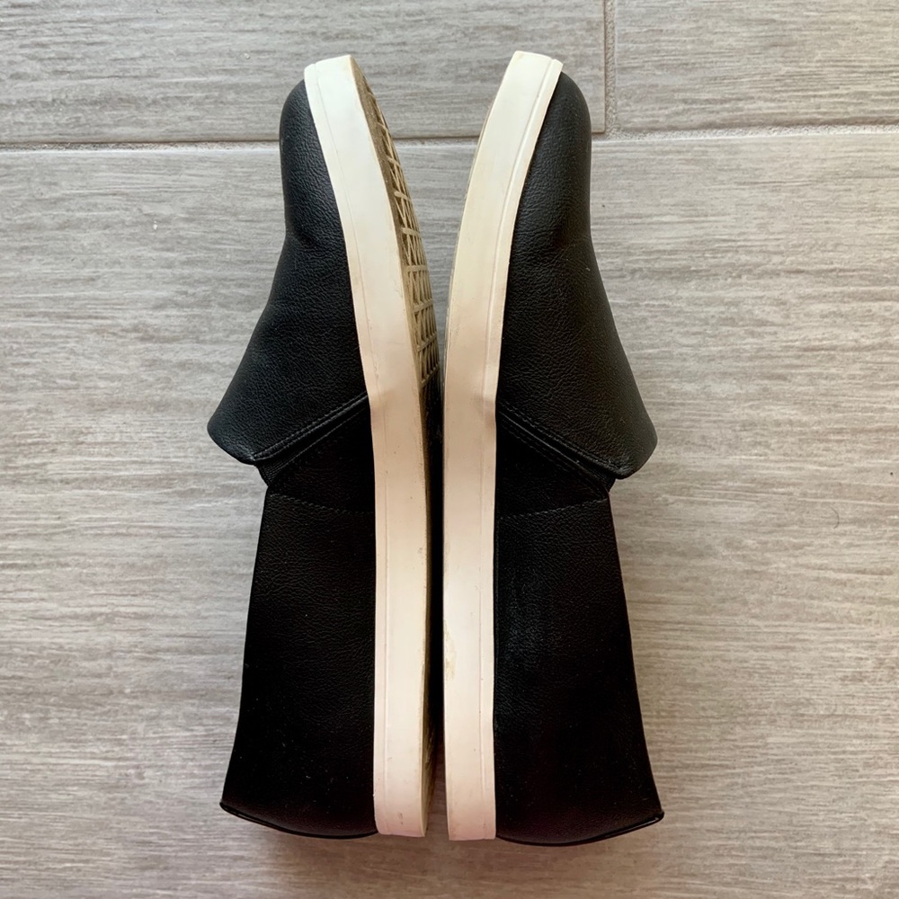 Dr. Scholl’s: Black Memory Foam Slip-ons - Picture 4 of 6